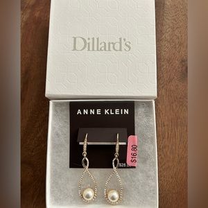 Brand new Anne Klein gold drop earrings